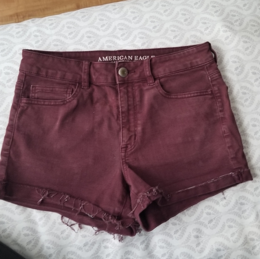 AE American Eagle Burgundy Hi Rise Shorts sz 8